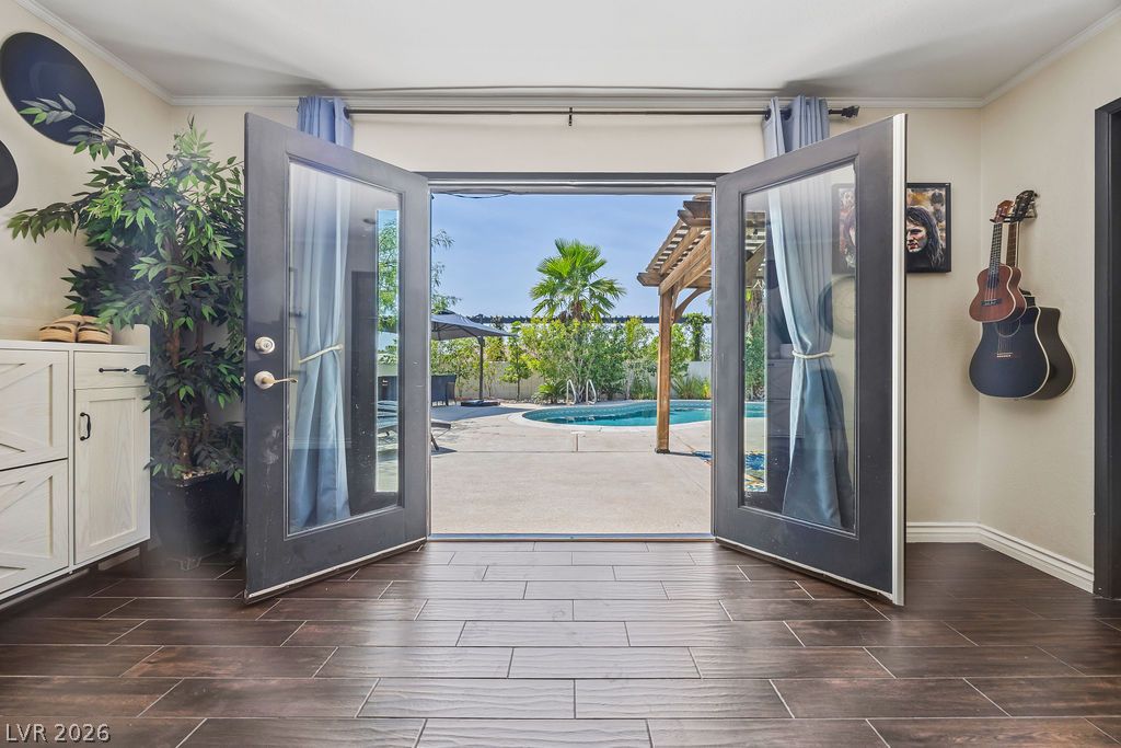 8715 West Hammer Lane Las Vegas NV 89149