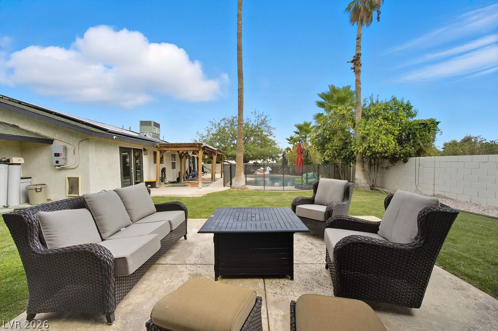 8715 West Hammer Lane Las Vegas NV 89149