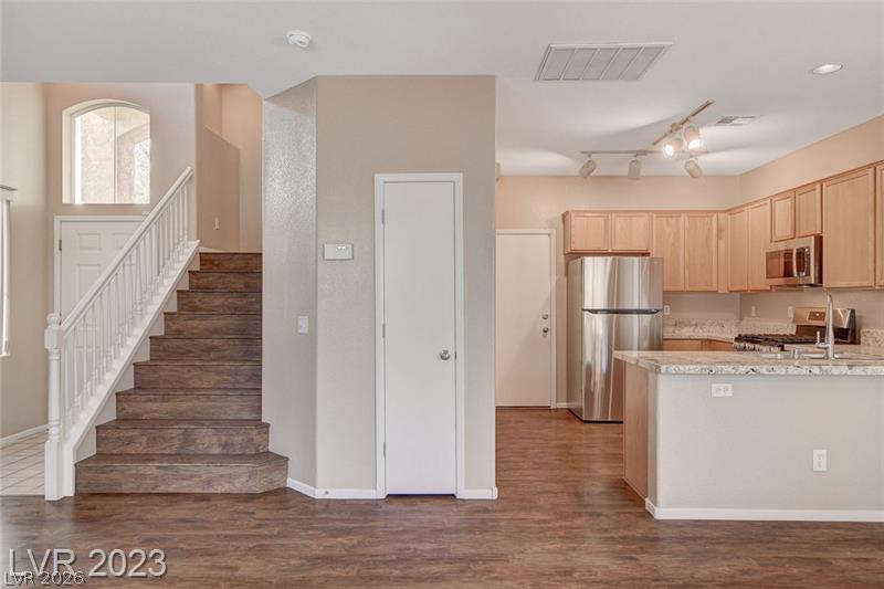 9128 Blue Raven Avenue Las Vegas NV 89143