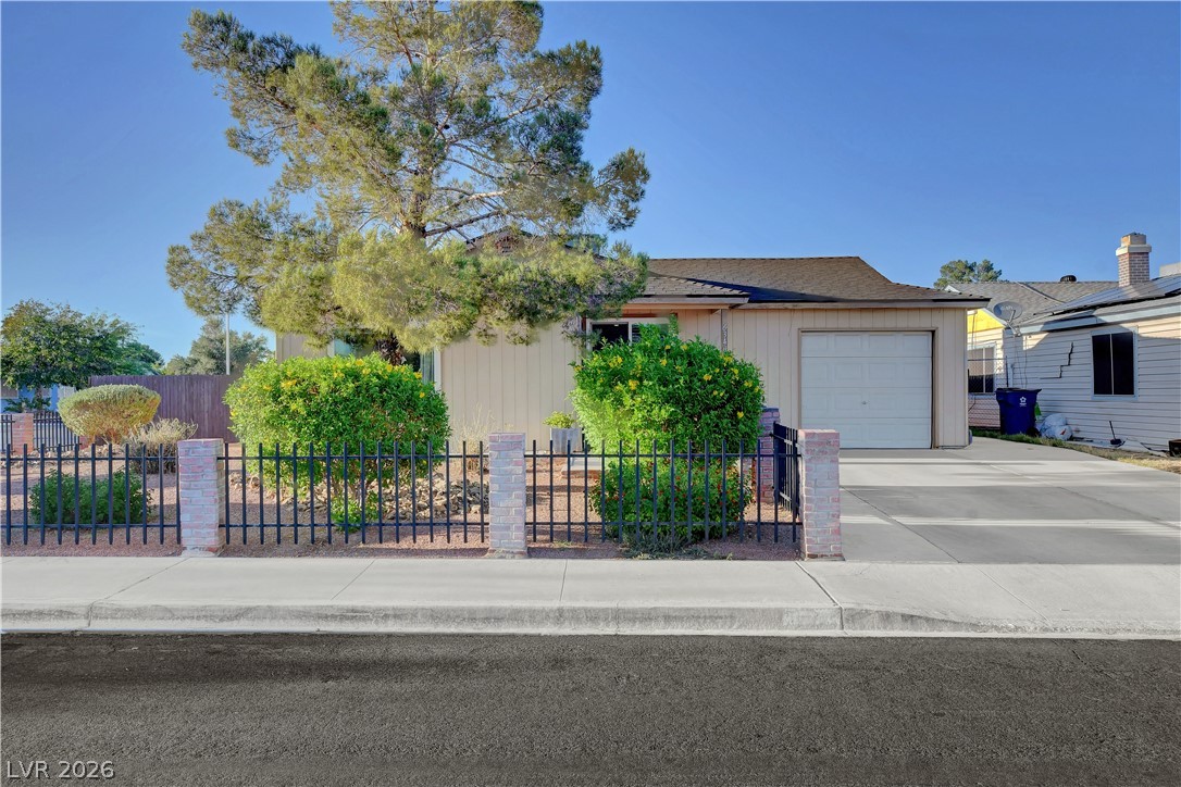 6340 Molino Street Las Vegas NV 89108
