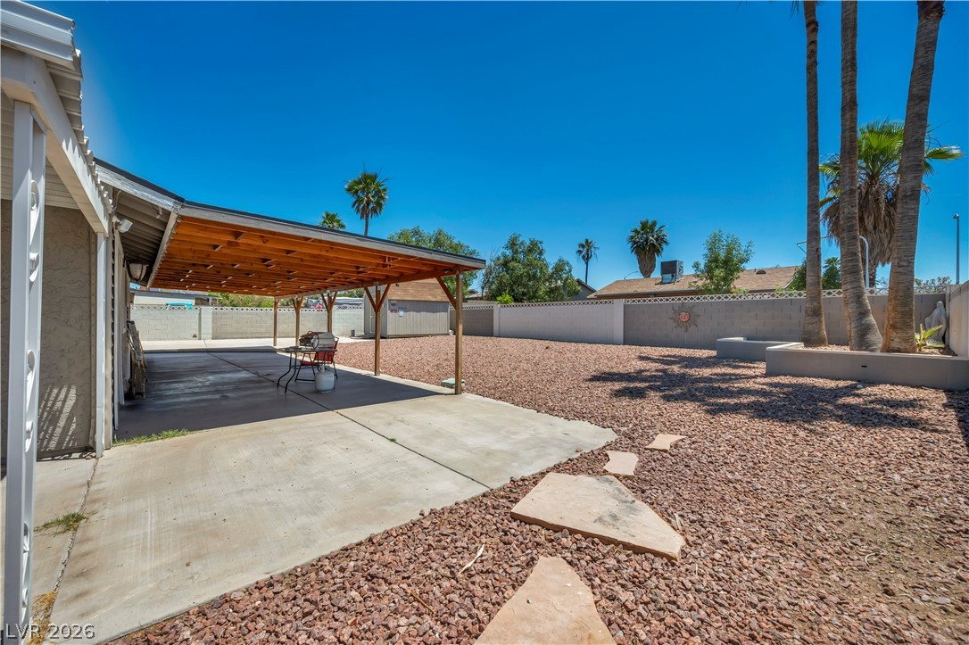 406 Ash Street Henderson NV 89015