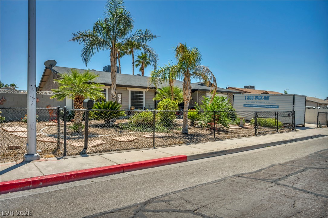 406 Ash Street Henderson NV 89015