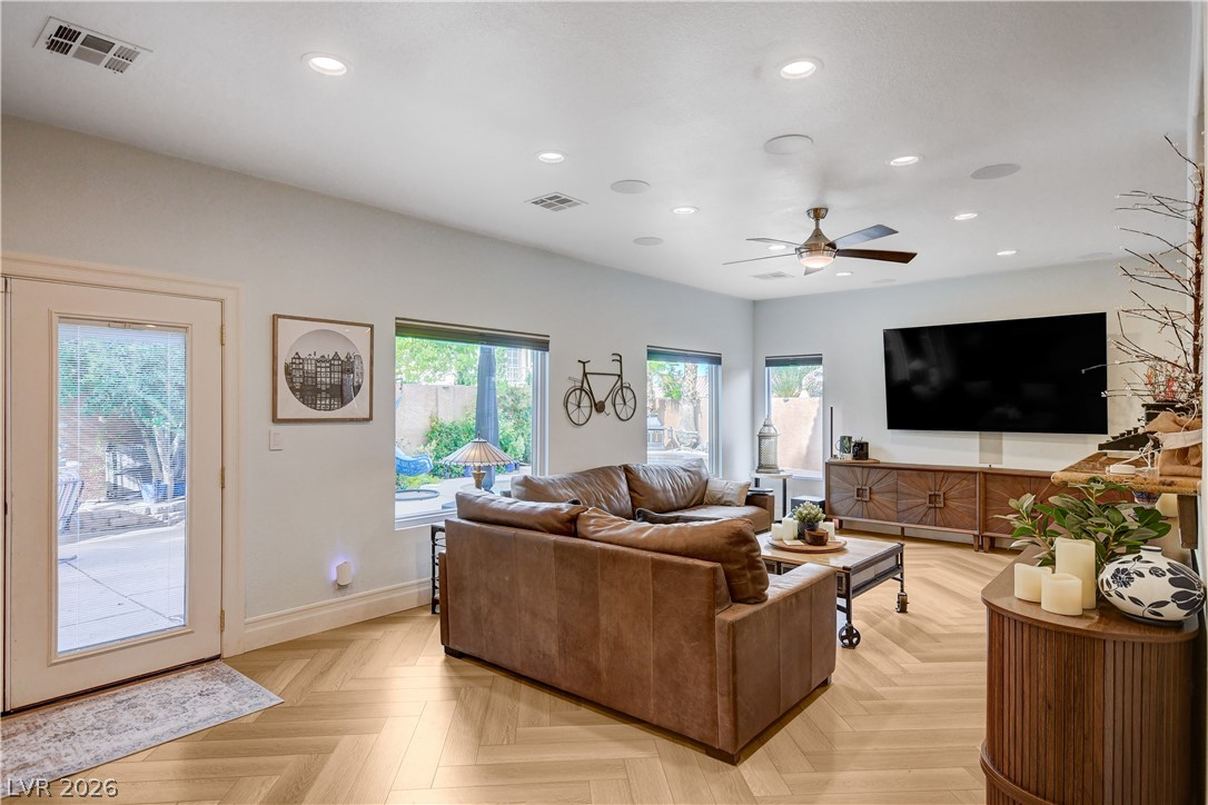 10612 Royal Willow Place Las Vegas NV 89144