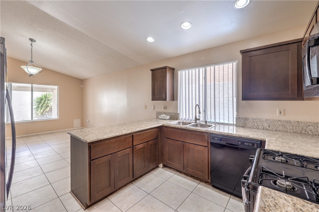 9824 Russett Wood Circle Las Vegas NV 89117