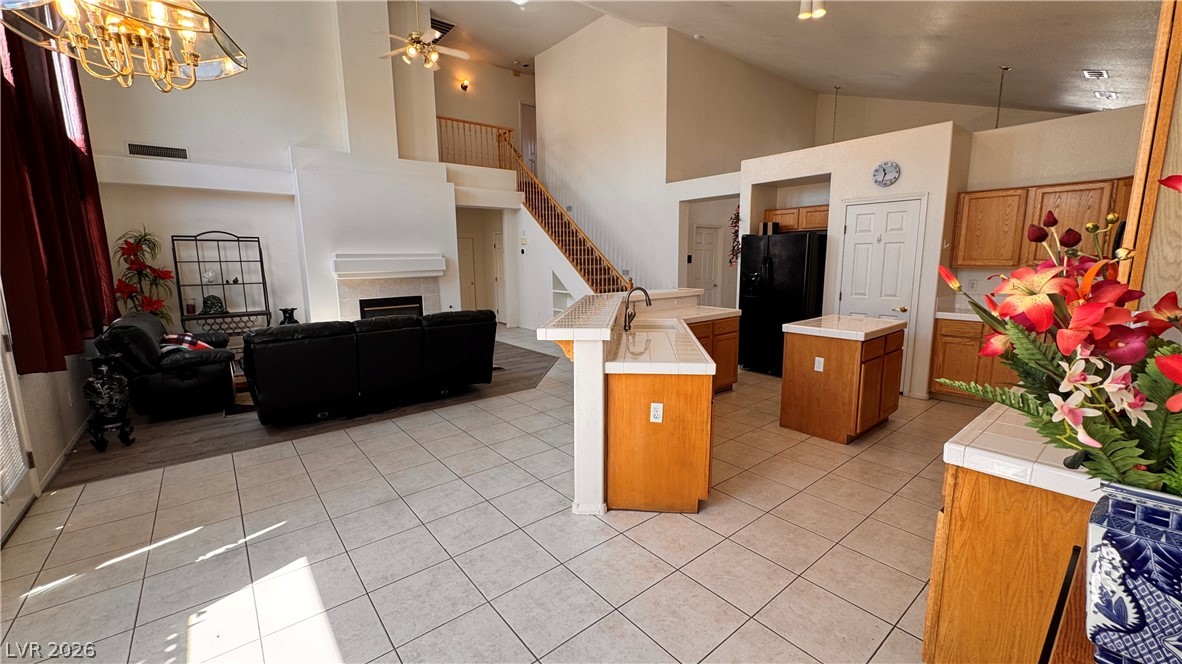 8609 Highland View Avenue Las Vegas NV 89145