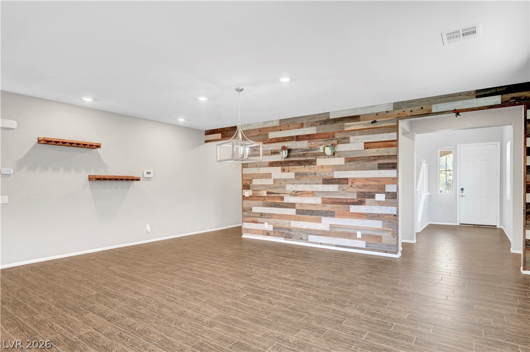 1516 Deep Valley Avenue North Las Vegas NV 89084