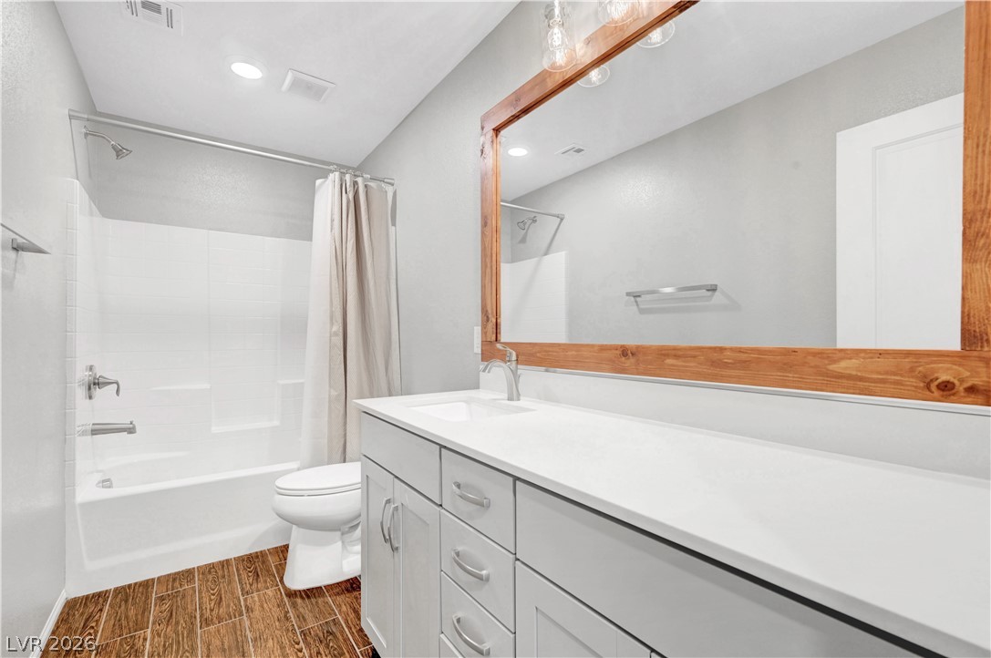 1516 Deep Valley Avenue North Las Vegas NV 89084