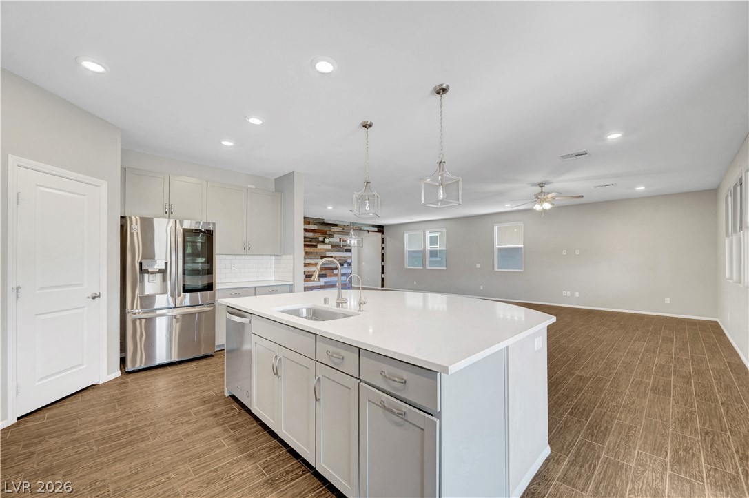 1516 Deep Valley Avenue North Las Vegas NV 89084