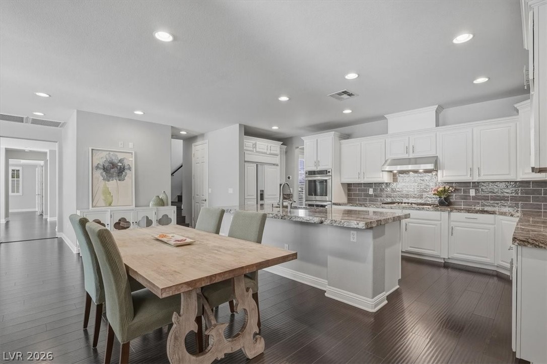 10671 Capesthorne Way Las Vegas NV 89135