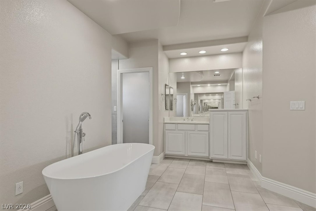 10671 Capesthorne Way Las Vegas NV 89135