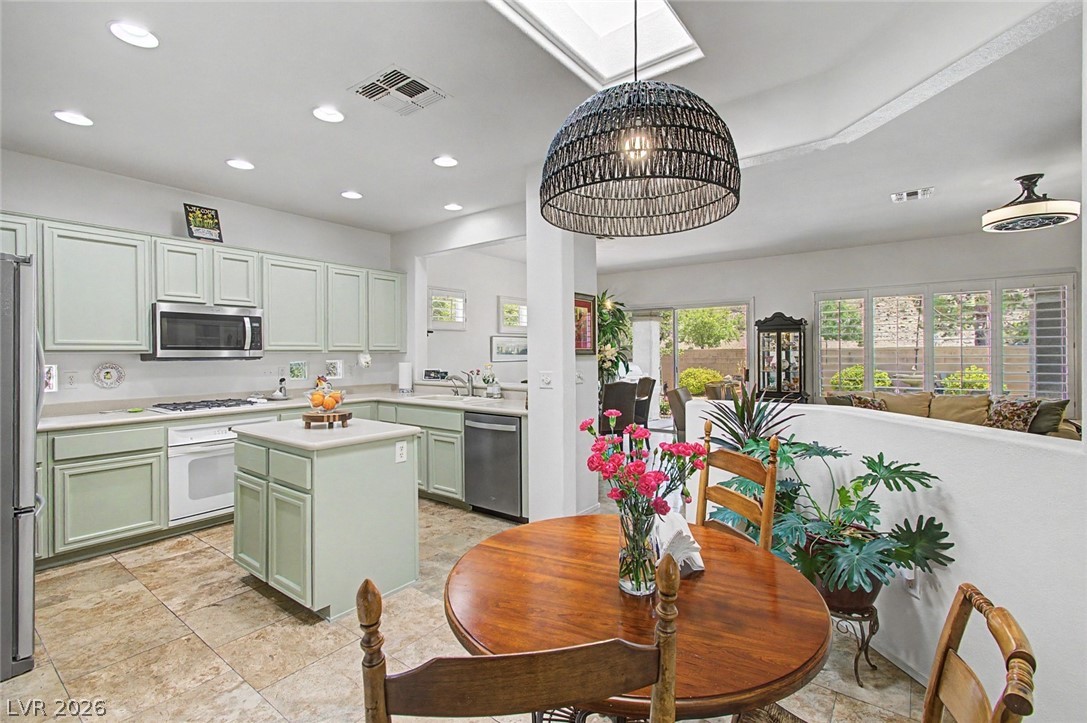1686 Black Fox Canyon Road Henderson NV 89052