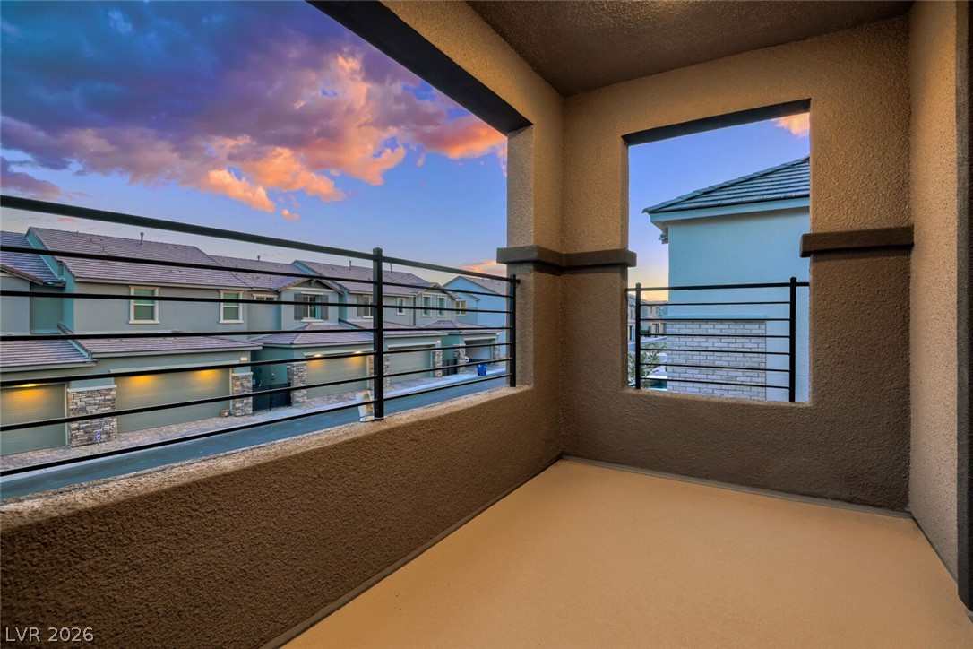 143 Silver Run Lane Las Vegas NV 89138