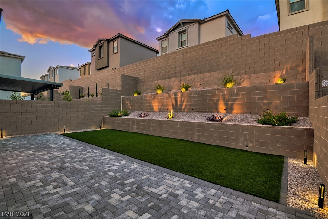 143 Silver Run Lane Las Vegas NV 89138