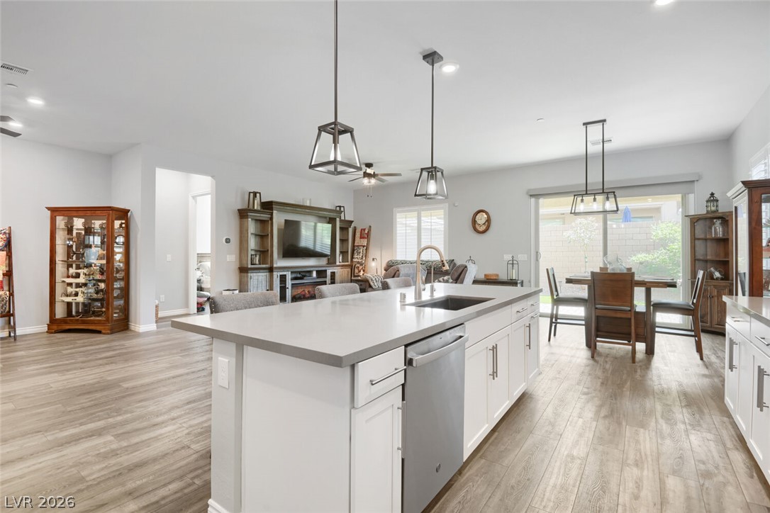 724 Dowland Street Henderson NV 89011
