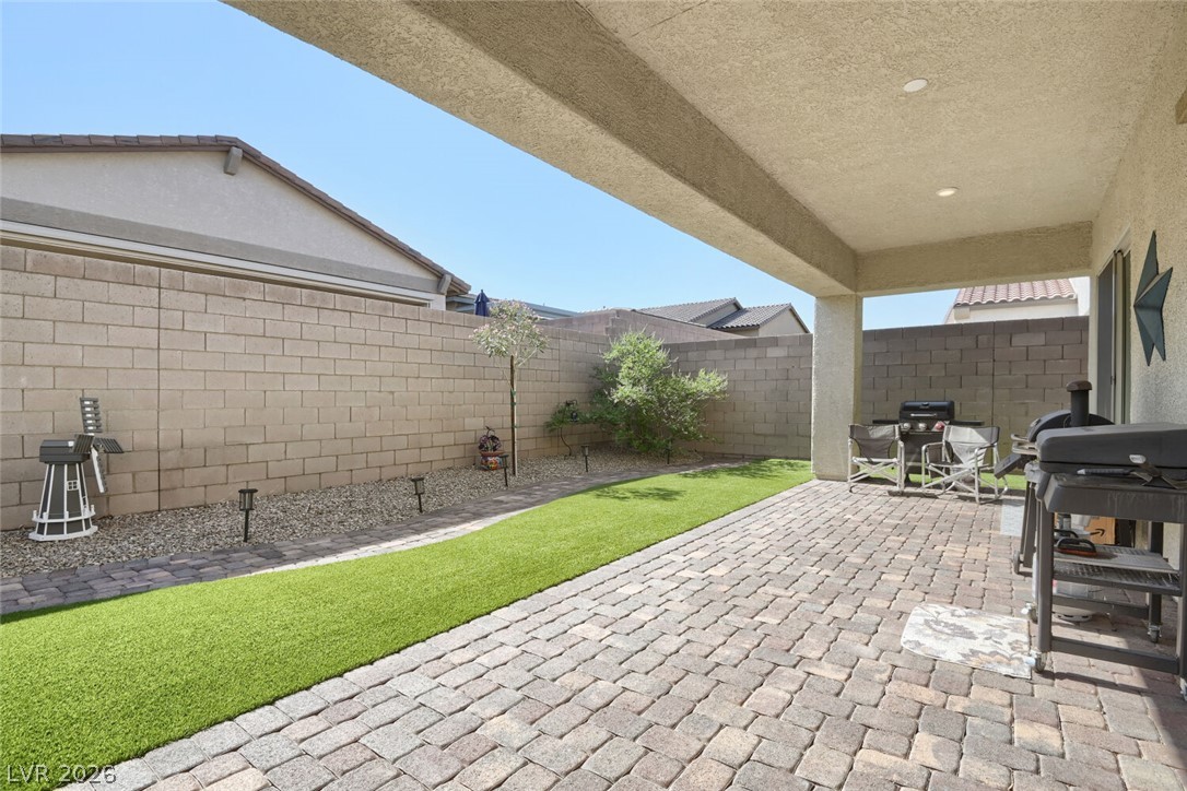 724 Dowland Street Henderson NV 89011