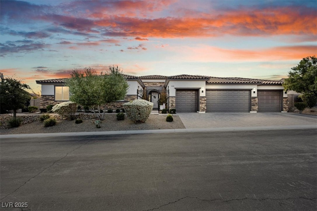 9763 Mountain Spruce Court Las Vegas NV 89178