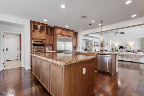 9763 Mountain Spruce Court Las Vegas NV 89178