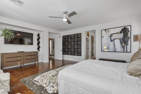 9763 Mountain Spruce Court Las Vegas NV 89178
