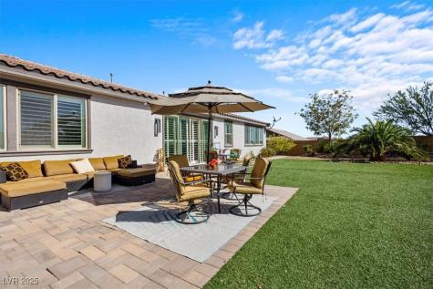 9763 Mountain Spruce Court Las Vegas NV 89178