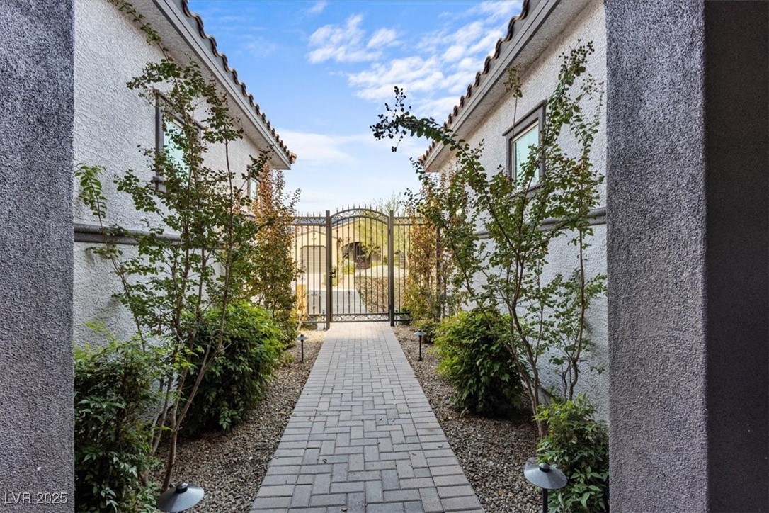 9763 Mountain Spruce Court Las Vegas NV 89178