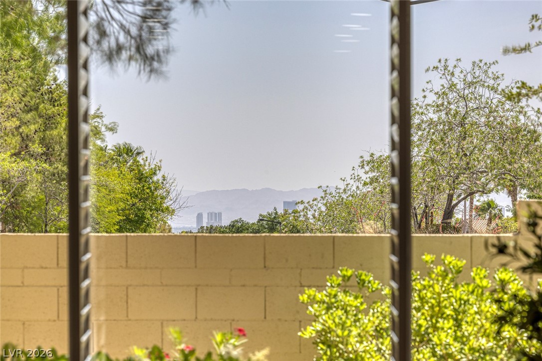 2116 Spring Water Drive Las Vegas NV 89134