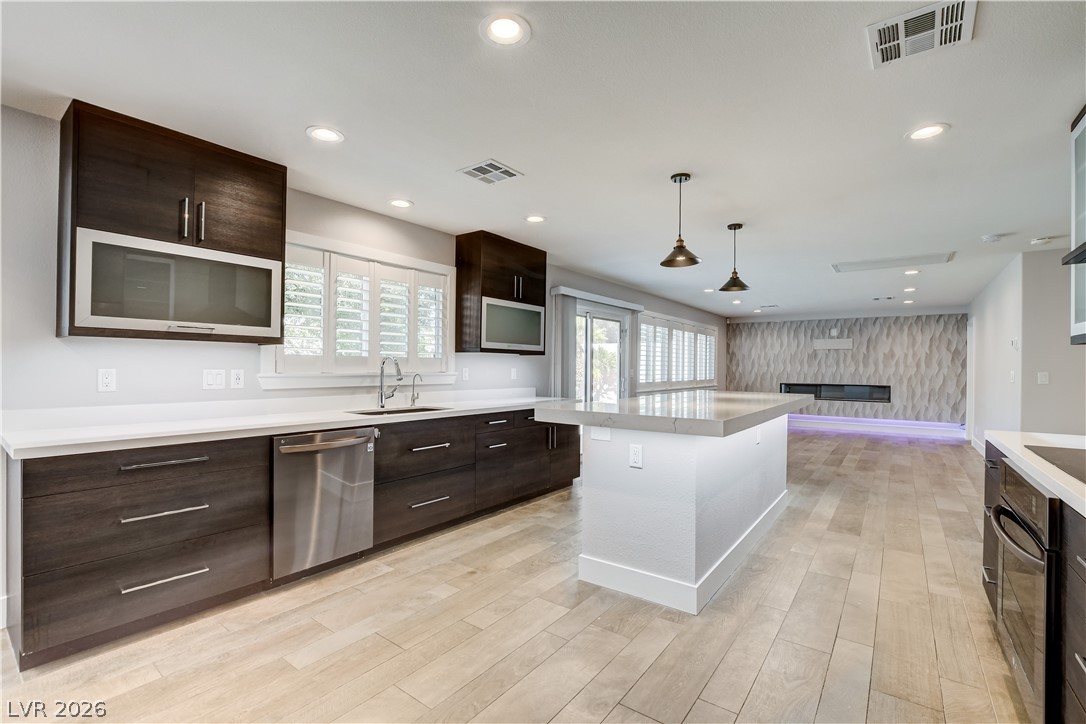 4207 Ridgecrest Drive Las Vegas NV 89121