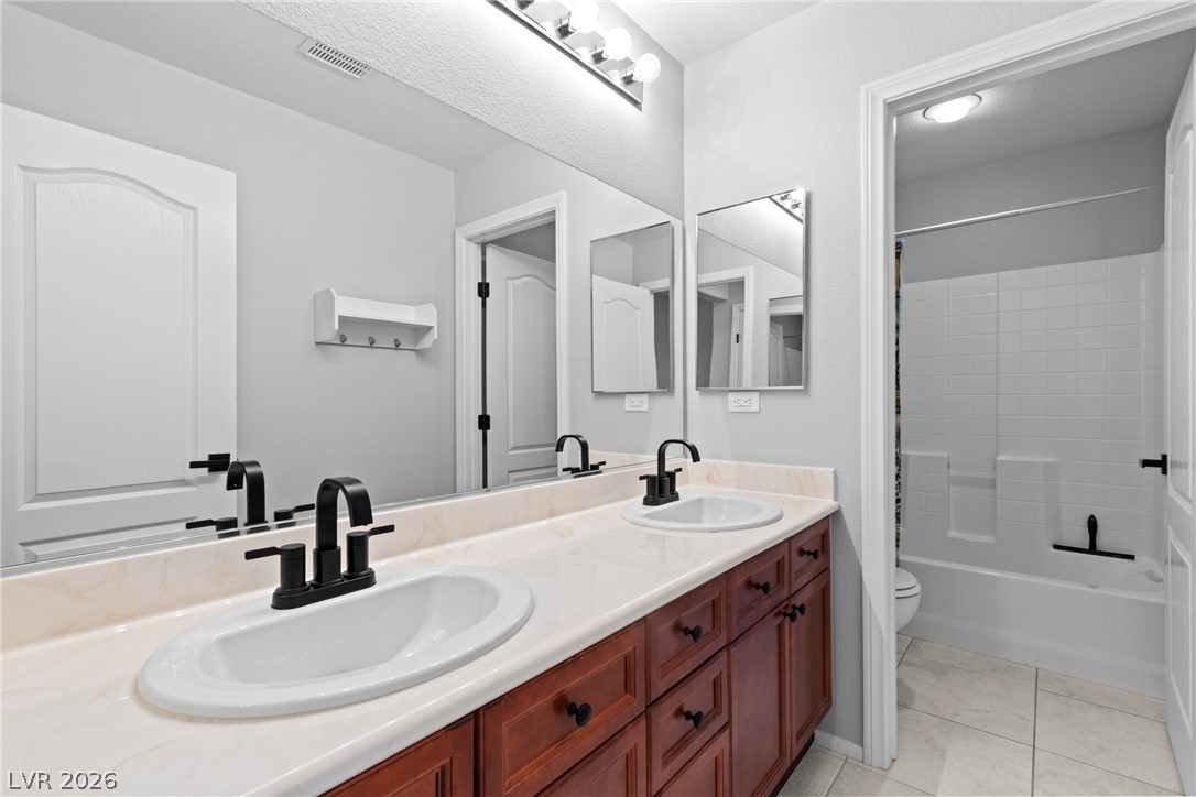 10003 Bayberry Bend Street Las Vegas NV 89178