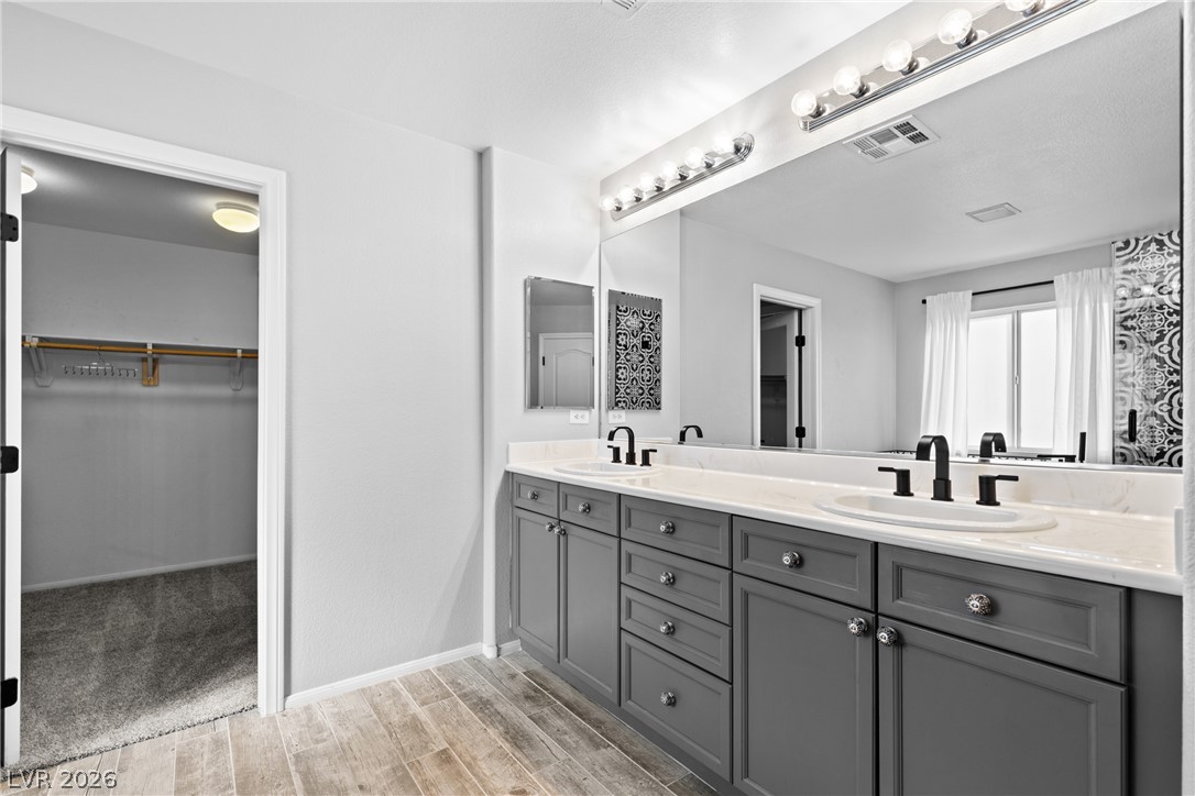 10003 Bayberry Bend Street Las Vegas NV 89178