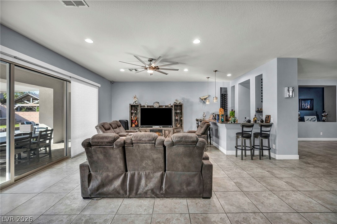 6215 North Eula Street Las Vegas NV 89149