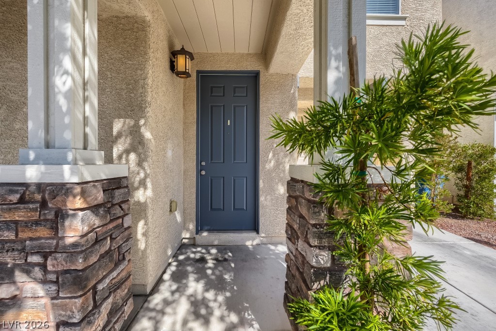 8134 Golden Flowers Street Las Vegas NV 89139