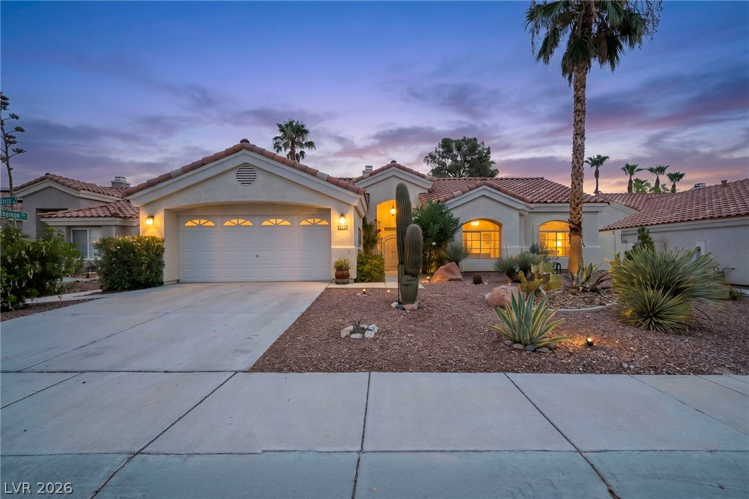8032 Divernon Avenue Las Vegas NV 89149