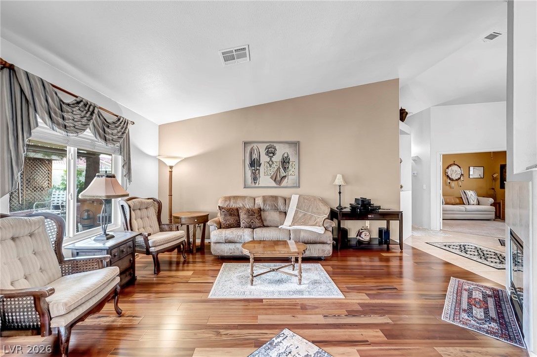 8032 Divernon Avenue Las Vegas NV 89149