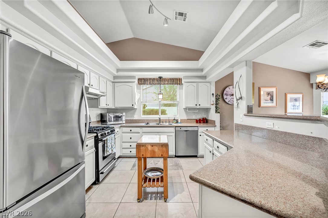 8032 Divernon Avenue Las Vegas NV 89149