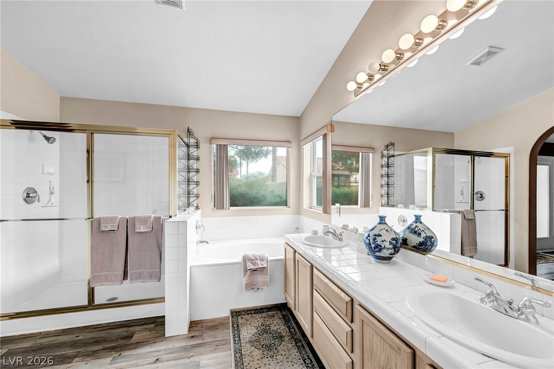 8032 Divernon Avenue Las Vegas NV 89149