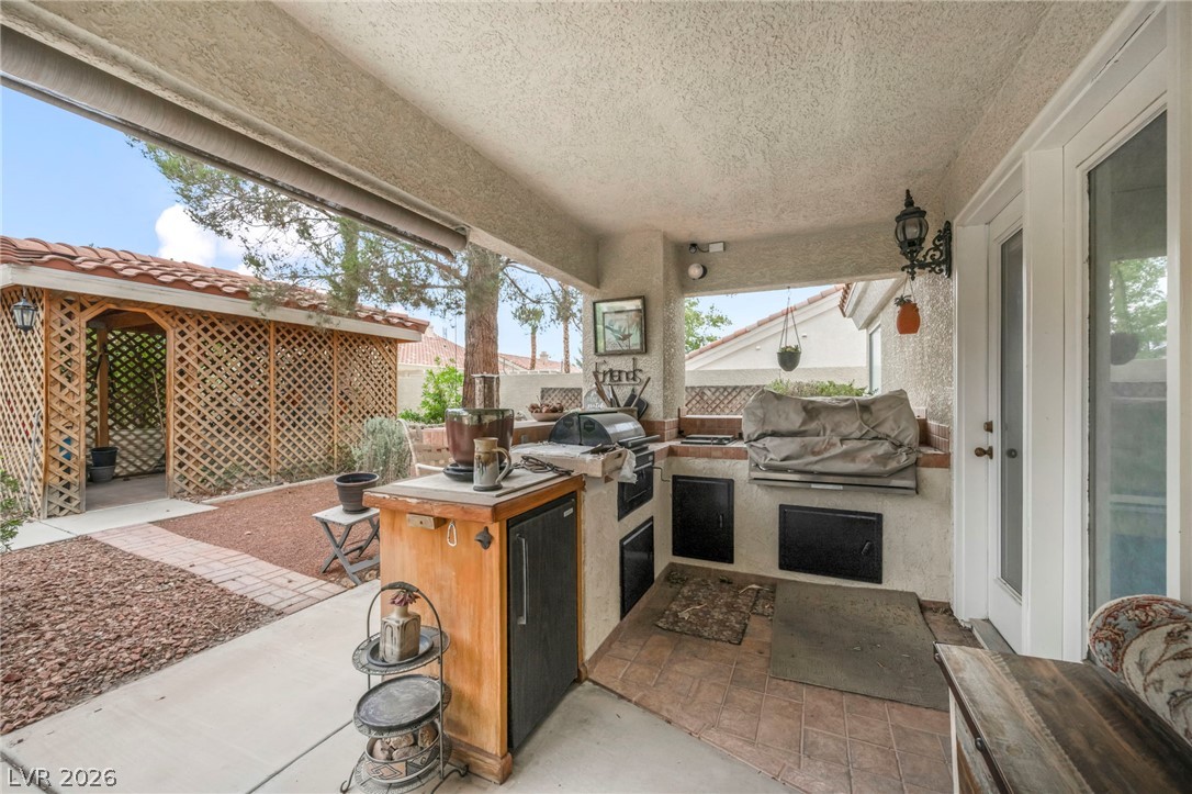 8032 Divernon Avenue Las Vegas NV 89149