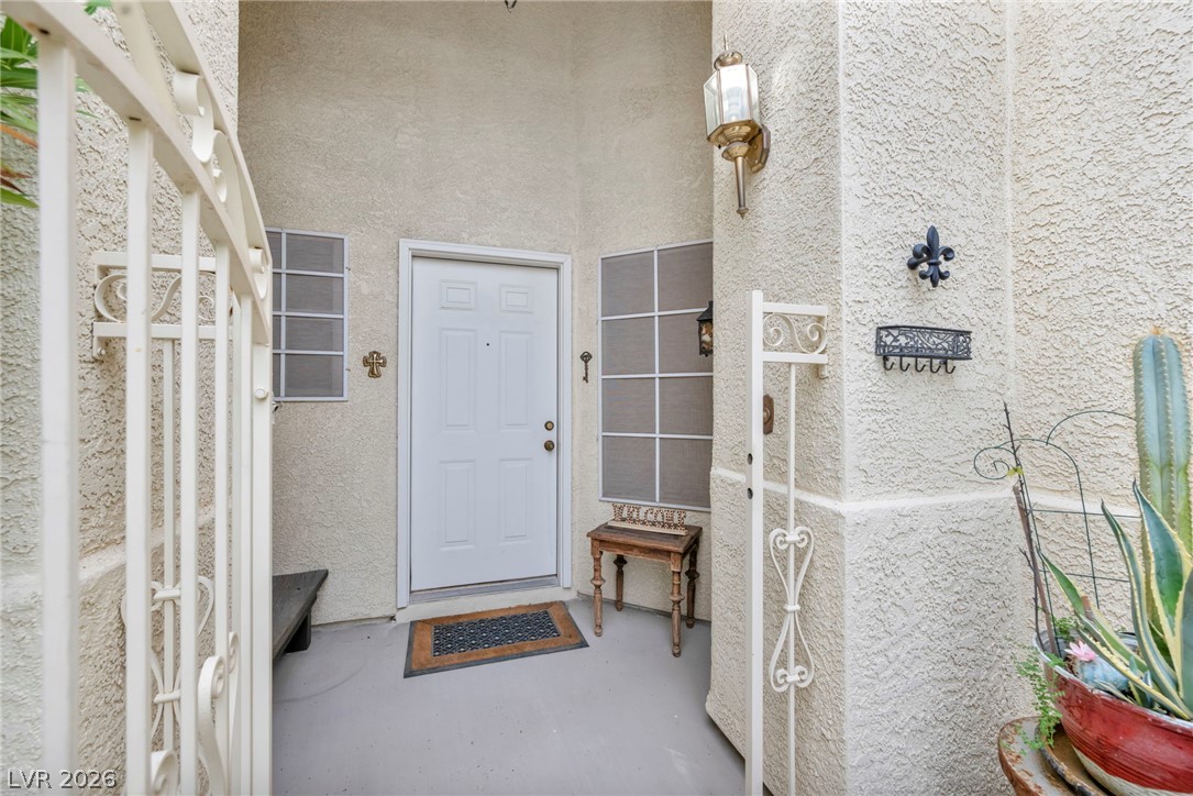 8032 Divernon Avenue Las Vegas NV 89149