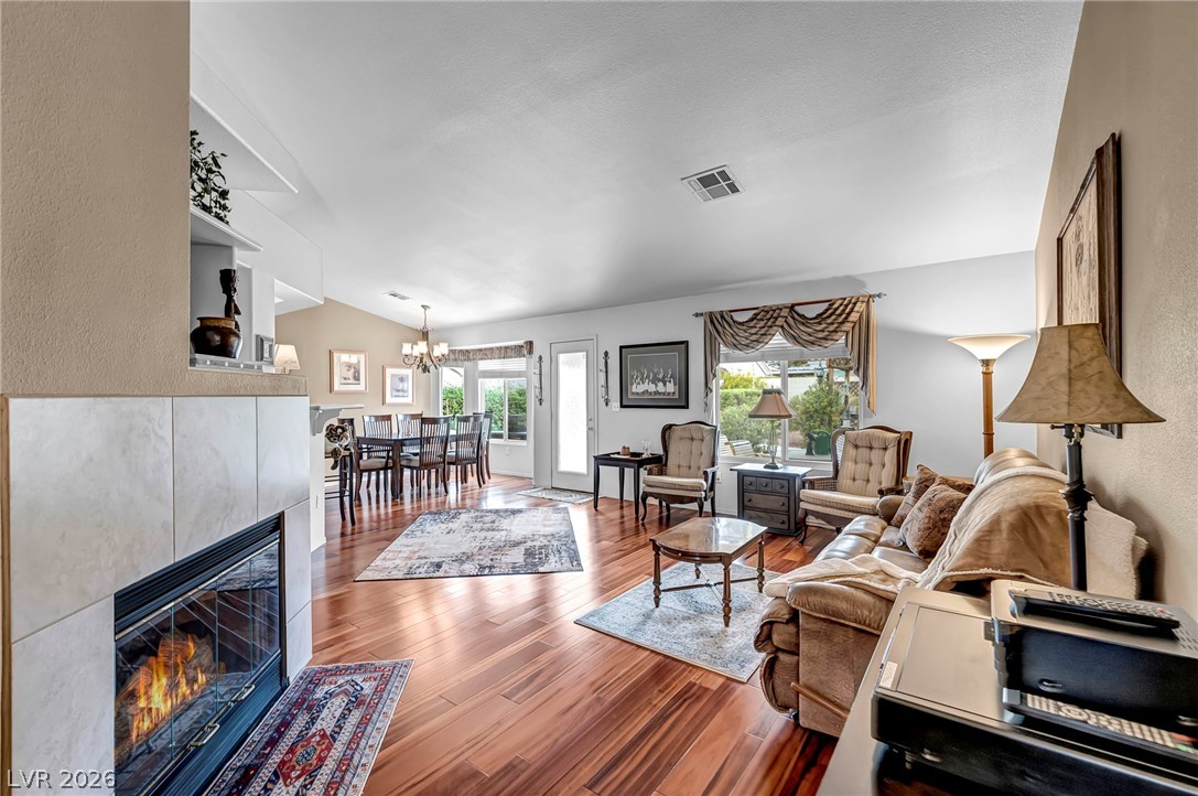 8032 Divernon Avenue Las Vegas NV 89149