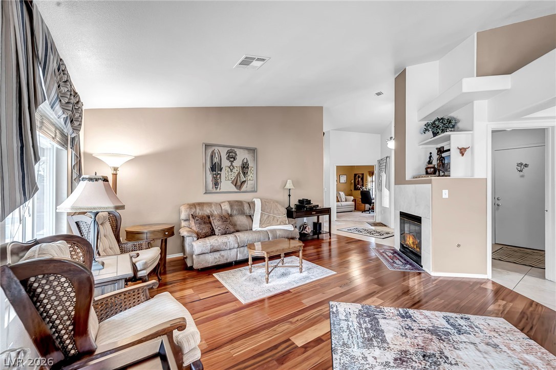 8032 Divernon Avenue Las Vegas NV 89149