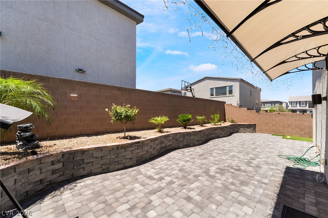 8423 Hawks View Street Las Vegas NV 89113