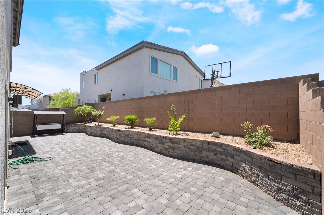 8423 Hawks View Street Las Vegas NV 89113