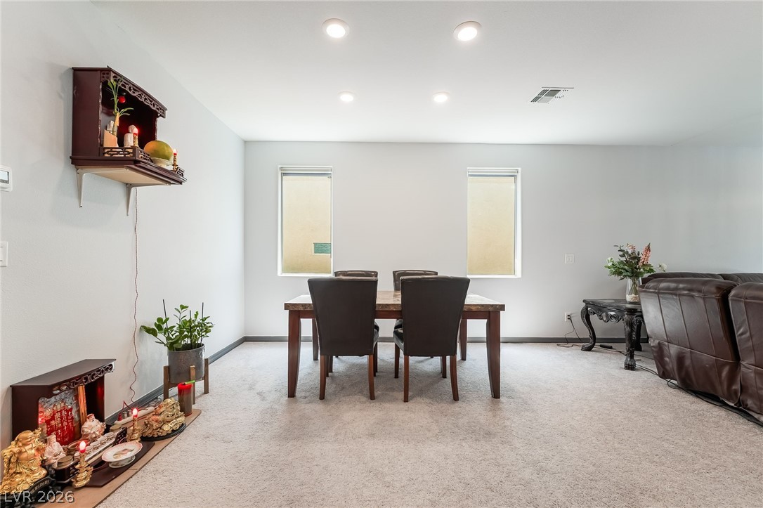 8423 Hawks View Street Las Vegas NV 89113