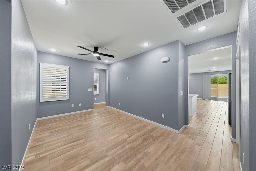 8672 Bench Street Las Vegas NV 89139