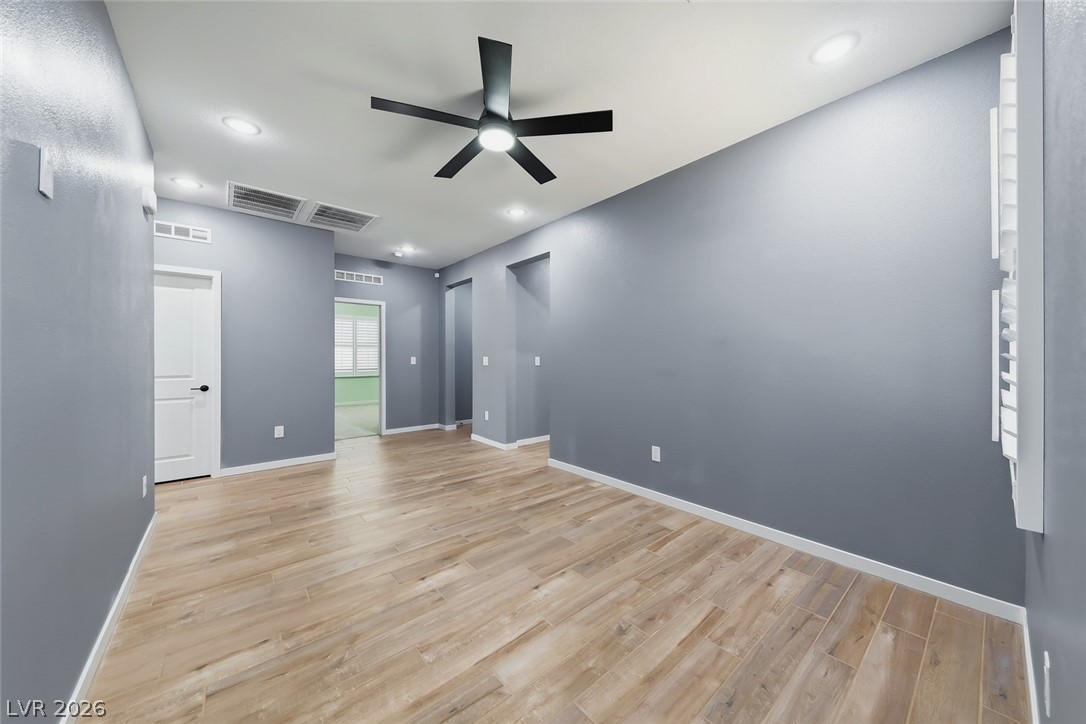 8672 Bench Street Las Vegas NV 89139