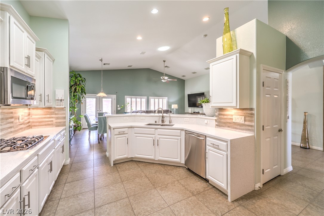 8327 Bowman Woods Circle Las Vegas NV 89129