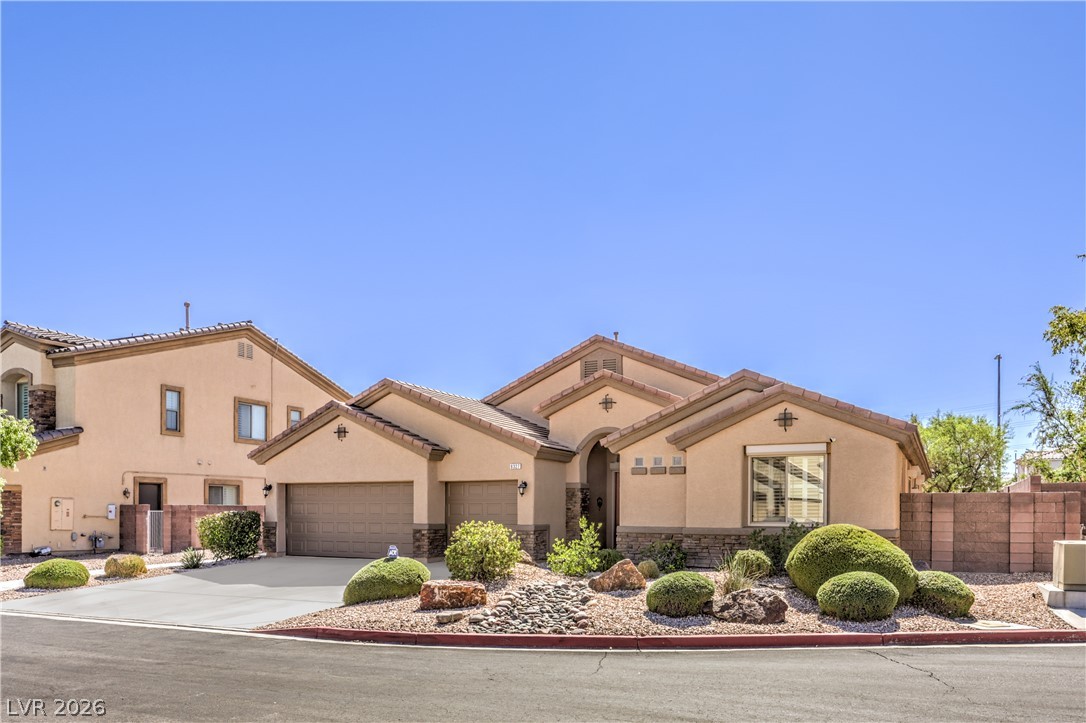 8327 Bowman Woods Circle Las Vegas NV 89129