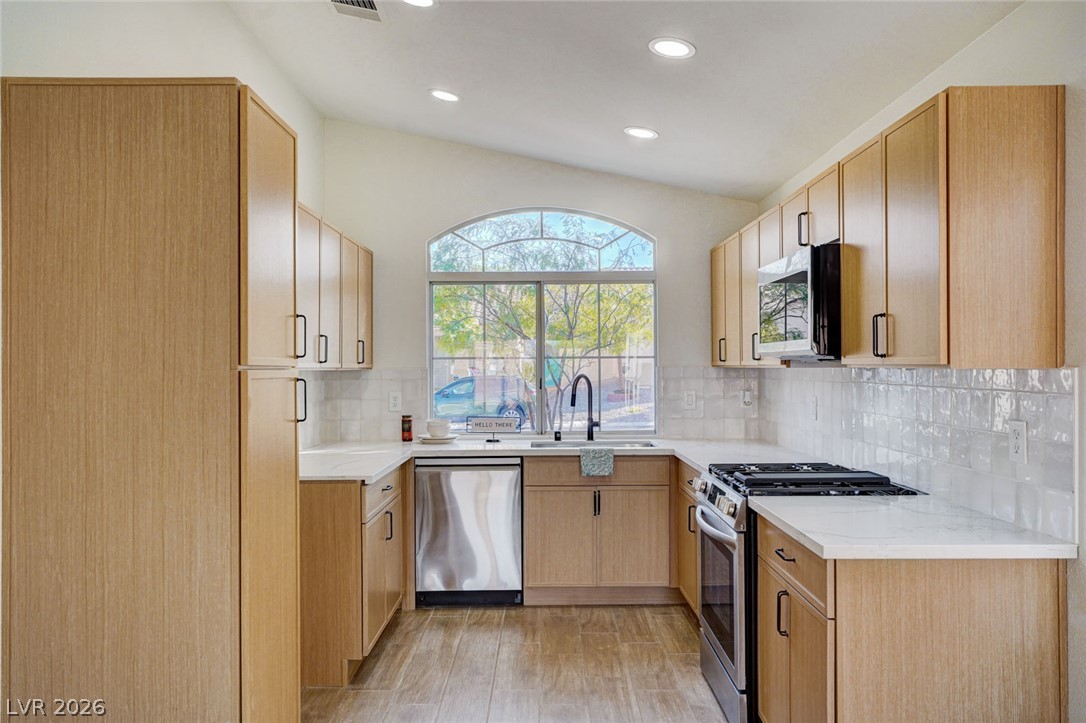 9844 Lenox Crest Place Las Vegas NV 89134