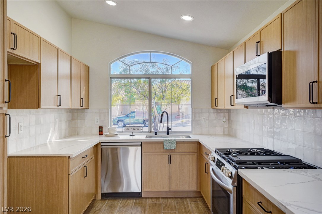 9844 Lenox Crest Place Las Vegas NV 89134