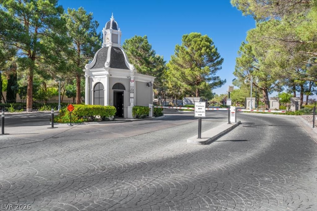 9521 Queen Charlotte Drive Las Vegas NV 89145