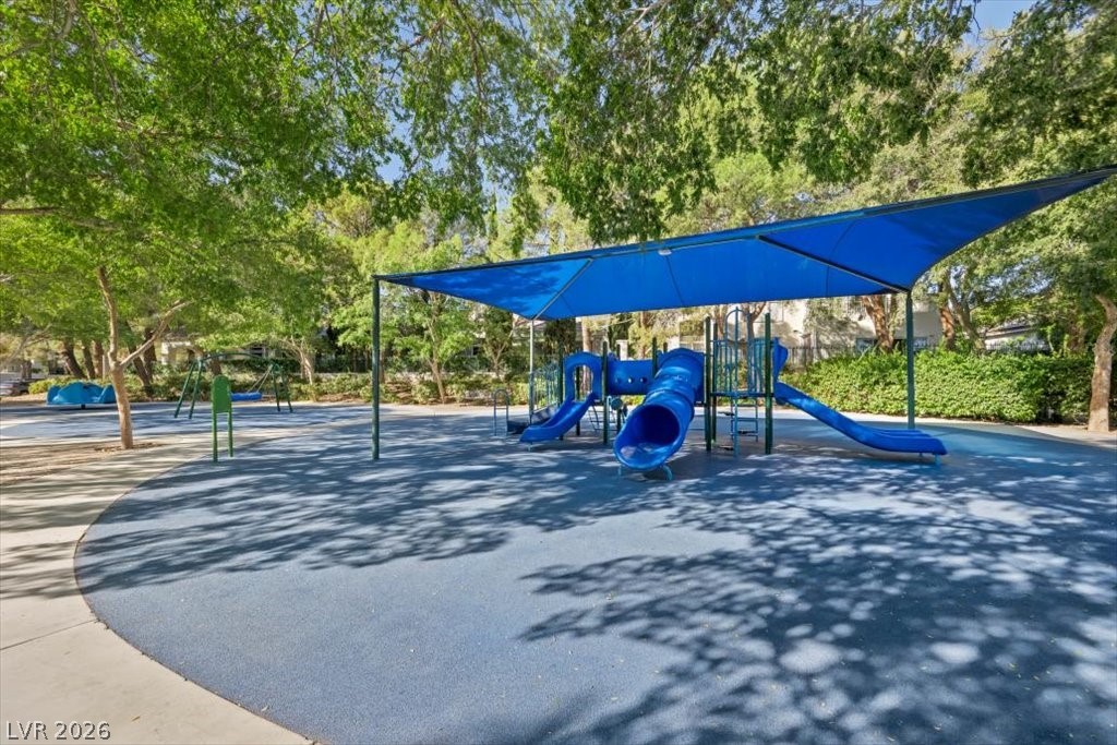9521 Queen Charlotte Drive Las Vegas NV 89145