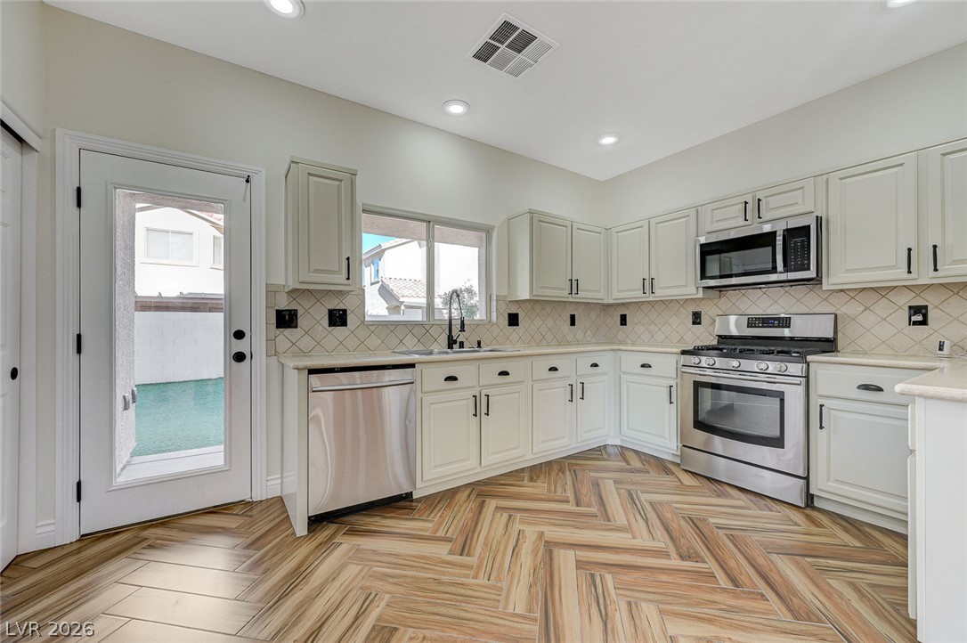 8838 Red Raven Court Las Vegas NV 89123